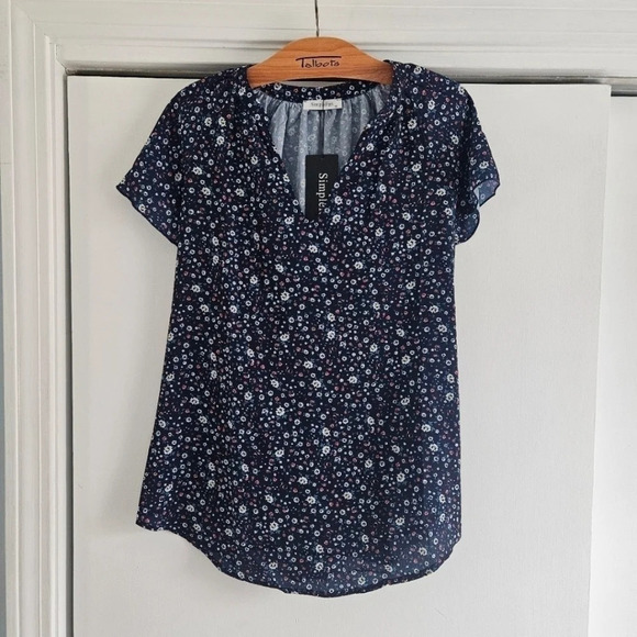 Boho Navy Floral V Neck Short Sleeve Medium Blouse - Picture 2 of 11